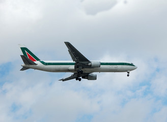 boeing 767-300 long range jet