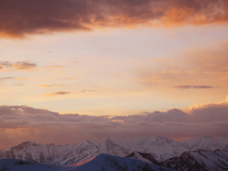Fototapeta na wymiar sunset in the caucasus mountain