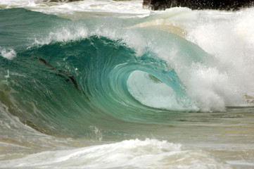 hollow wave