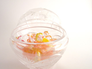 candies in the bowl