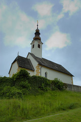 Fototapeta na wymiar chapel in austria