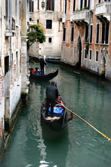 Fototapeta na wymiar gondolierów w Wenecji