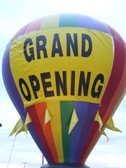 grand opening sign