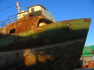 barco abandonado