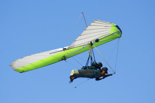 tandem hang glider