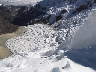 Cercles muraux Alpamayo glacier in the high cordilleras