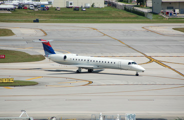 light regional jet embraer erj-145