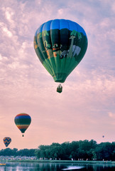 Fototapeta premium plano balloon festival 1