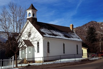 Fototapeta na wymiar old american country church