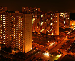 Fototapeta na wymiar W nocy miasto