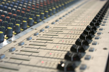 mixing console