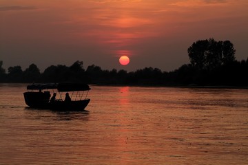 river,boat,sunset 3