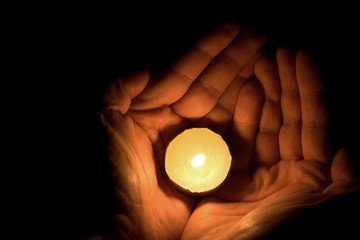 candle in hand