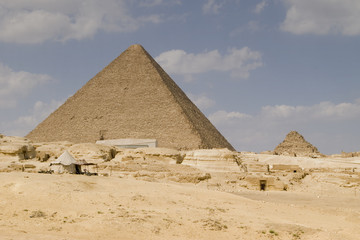 Fototapeta na wymiar the great pyramid