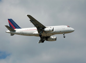 airbus a-319 passenger jet