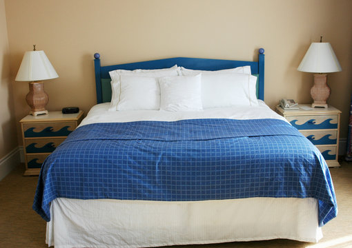 luxury hotel room