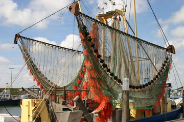 Fototapeta na wymiar sieci na łodzi rybackiej