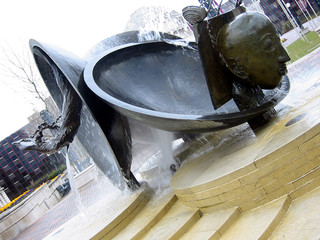 fountain sculptures in birmingham city centre