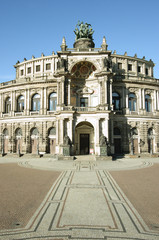 Fototapeta na wymiar Dresden opera