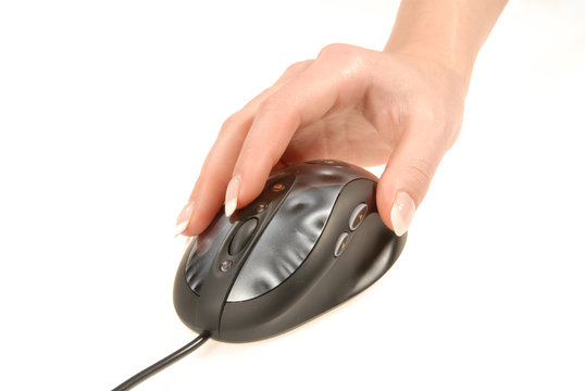 hand mit computermaus