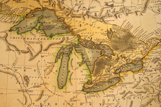 antique great lakes map of 1795.