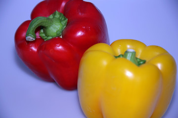 gelbe und rote paprika