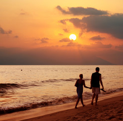 Fototapeta premium couple at sunset