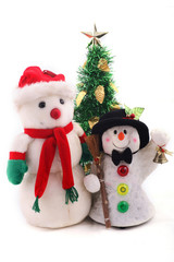 two snowmen & christmas tree