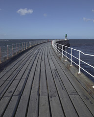 Fototapeta premium whitby pier