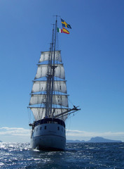 velero en el mediterraneo © mariodelavega