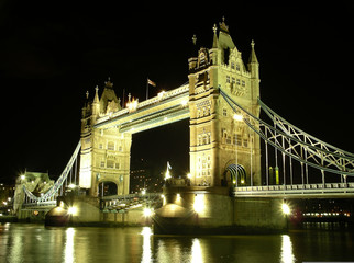 tower bridge at night