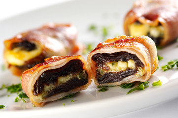 detail of baked ham and gorgonzola cheese