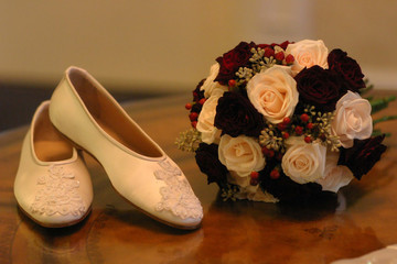 wedding slippers & bouquet