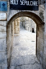 entrance to holy sepulchre circa 1982