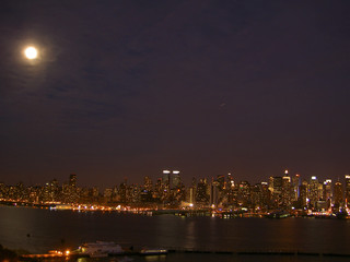 Fototapeta premium full moon midtown
