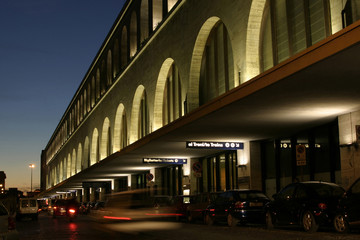 station - traffic blur