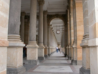 Fototapeta na wymiar Karlovy bardzo pałac
