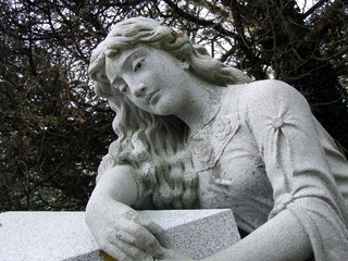statue at graveside