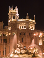 plaza de cibeles, madrid at night