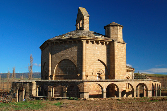 santa maria de eunate