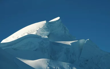 Deurstickers Alpamayo sneeuwberg
