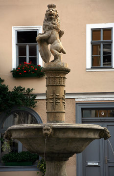 löwenbrunnen