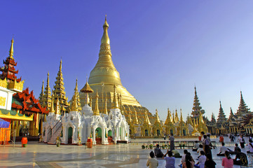 myanmar, yangon: shwedagon pagoda, one of the most impressive pa