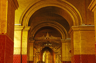 myanmar, mandalay: mahamuni pagoda