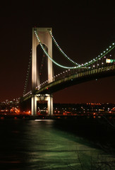 Fototapeta na wymiar odblaskowe bridge