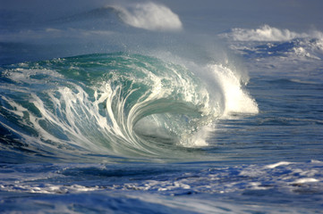 breaking wave