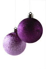 violette weihnachtsbaumkugeln