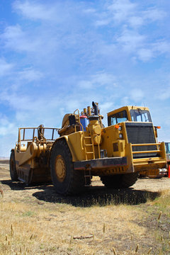 earth mover mining