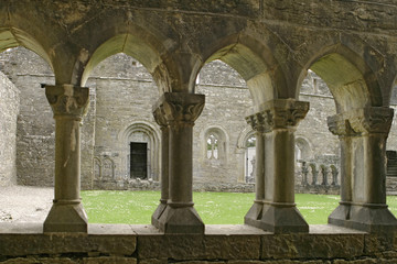 Fototapeta na wymiar ancient abbey cloisters