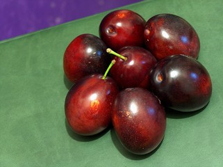 fresh, nutritious, violet hungarian plums